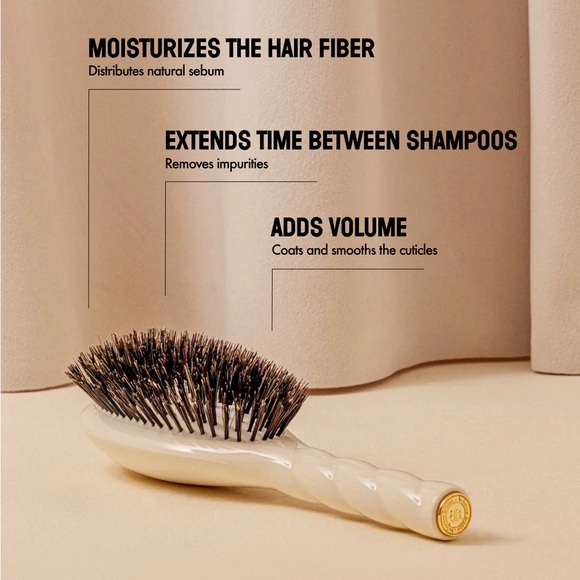 La Bonne Brosse No. 1 Hair Brush, Detangling Comb & Pouch - Picture 3 of 10